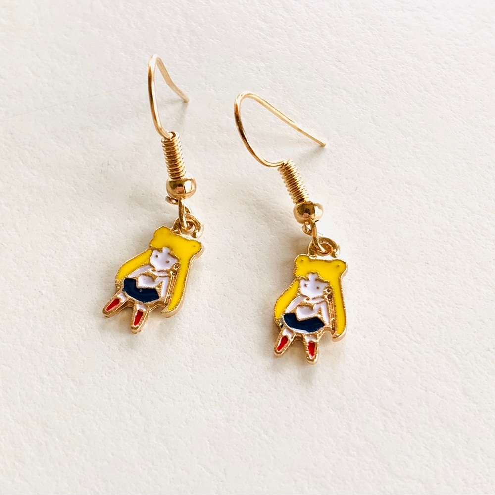 NEW Sailor Moon Cute Mini Anime Earrings Gold